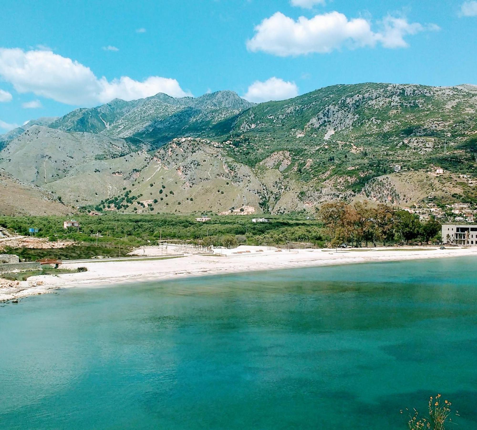 Irini'S Guesthouse Qeparo Exterior photo